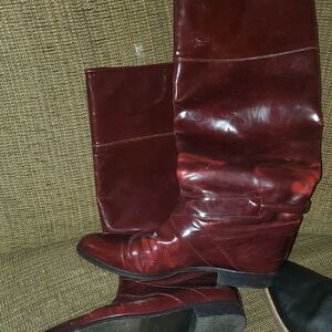 Via Appia Due Dark Red Heeled Boots